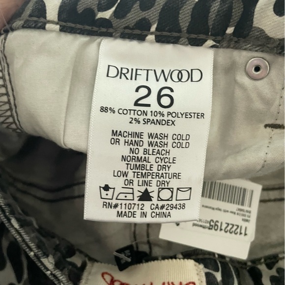 Driftwood NWT Jackie Animal Print Skinny Jeans Mob Wife - Picture 9 of 10